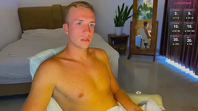 Snapshot of tommy_cumfinger chatting on 23, 12, 2025 tommy cumfinger online show from 23, 12, 2025