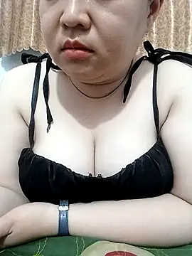 Snapshot of VyOanh2K chatting on 11, 5, 2026 VyOanh2K online show from 11, 5, 2026