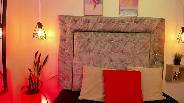 Snapshot of sweet_abby1 chatting on 7, 3, 2025 sweet abby1 online show from 7, 3, 2025