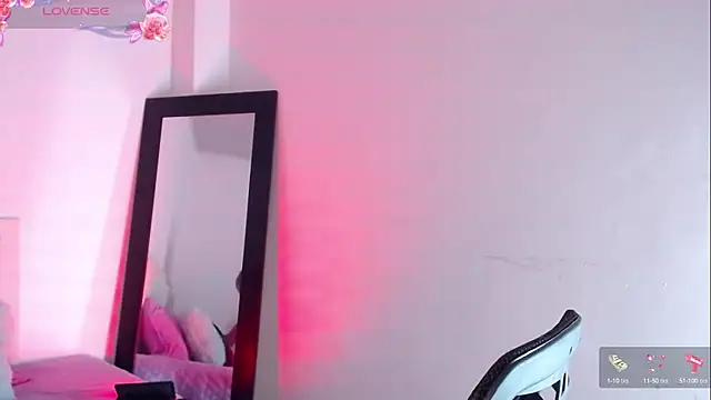 Snapshot of Rihana_hot01 chatting on 12, 1, 2025 Rihana hot01 online show from 12, 1, 2025