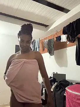 Snapshot of CiaraEbony chatting on 10, 6, 2026 CiaraEbony online show from 10, 6, 2026