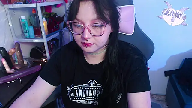 LiloMoon69 online show from 25, 1, 2025