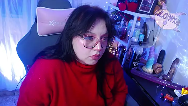 LiloMoon69 online show from 5, 2, 2025