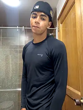 JoanG10 online show from 8, 9, 2025