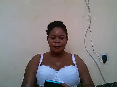 Snapshot of ANALQUEEN4 chatting on 20, 10, 2025 ANALQUEEN4 online show from 20, 10, 2025