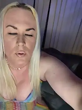 Snapshot of Connie_Pepper chatting on 18, 5, 2026 Connie Pepper online show from 18, 5, 2026