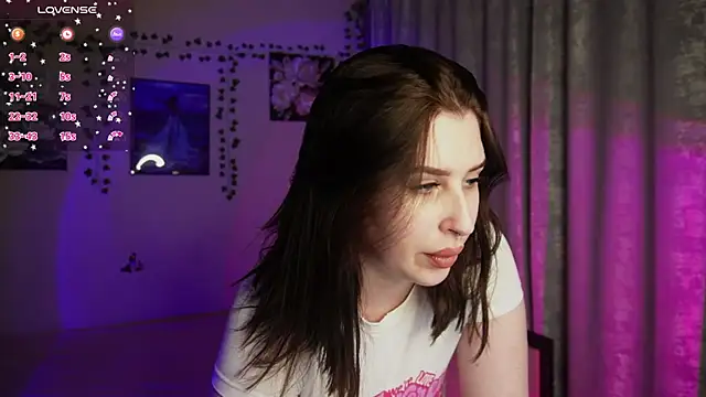 Snapshot of Alice___Rose chatting on 10, 6, 2026 Alice Rose online show from 10, 6, 2026