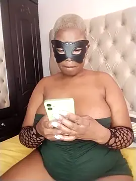 Snapshot of bigbootyboohle chatting on 19, 9, 2025 bigbootyboohle online show from 19, 9, 2025