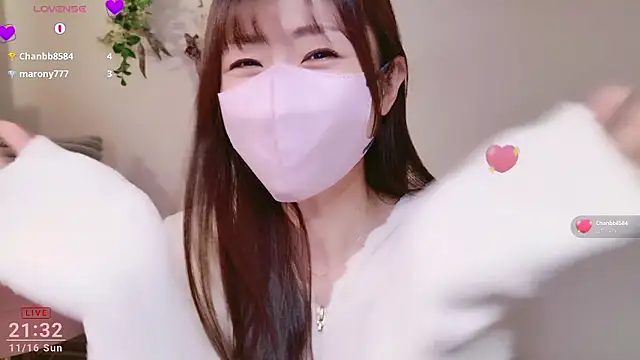 Snapshot of meg_0901 chatting on 16, 11, 2025 meg 0901 online show from 16, 11, 2025