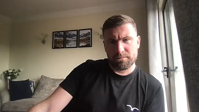 MarriedManBigCock online show from 8, 4, 2026