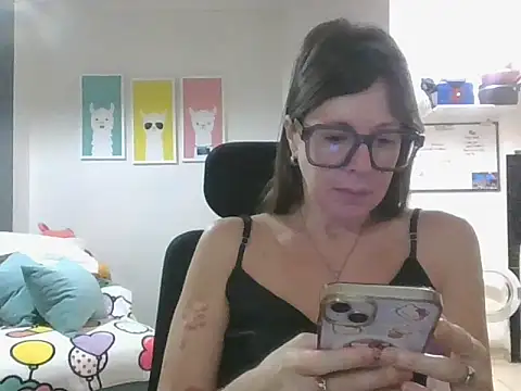 Snapshot of Calentandote chatting on 5, 5, 2026 Calentandote online show from 5, 5, 2026