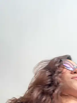Snapshot of ValeriEvan chatting on 1, 6, 2026 ValeriEvan online show from 1, 6, 2026