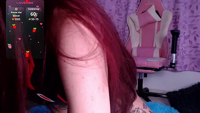 Snapshot of Alicedangerrr chatting on 31, 1, 2025 Alicedangerrr online show from 31, 1, 2025