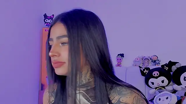 Snapshot of shadowcatt_ chatting on 29, 10, 2025 shadowcatt online show from 29, 10, 2025