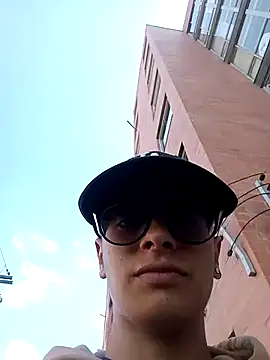 Snapshot of Cuervo_maniaco chatting on 17, 12, 2024 Cuervo maniaco online show from 17, 12, 2024