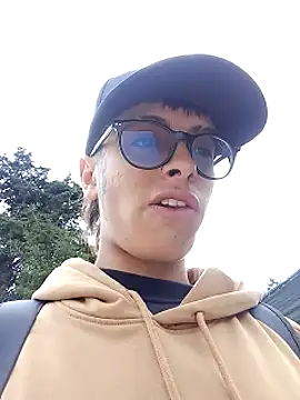 Snapshot of Cuervo_maniaco chatting on 17, 12, 2024 Cuervo maniaco online show from 17, 12, 2024