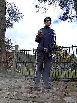 Snapshot of Cuervo_maniaco chatting on 12, 10, 2025 Cuervo maniaco online show from 12, 10, 2025