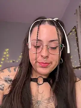 Snapshot of Mizztikaa chatting on 6, 6, 2026 Mizztikaa online show from 6, 6, 2026