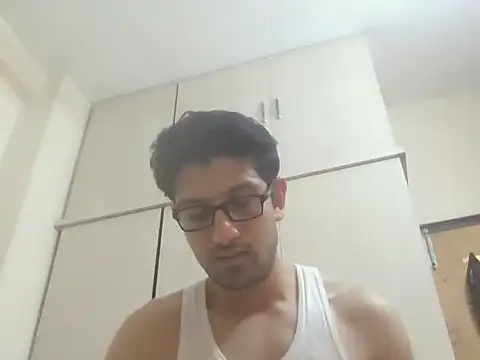 Snapshot of arjun_077 chatting on 21, 10, 2025 arjun 077 online show from 21, 10, 2025