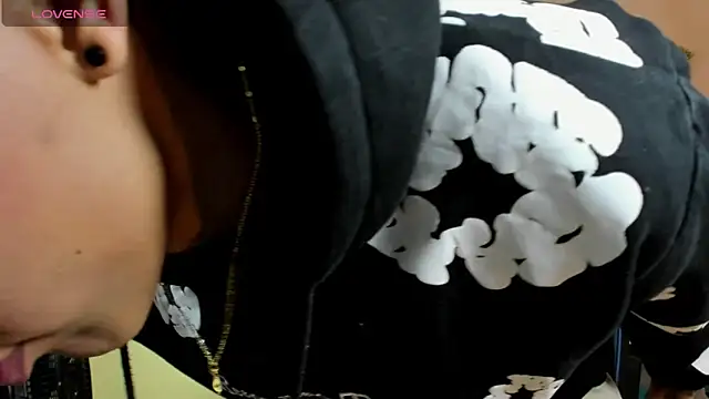 Damian latinxxx online show from 24, 11, 2025