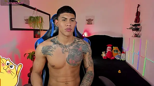 Damian latinxxx online show from 2, 3, 2026