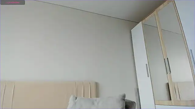 sweety vikky online show from 6, 1, 2025