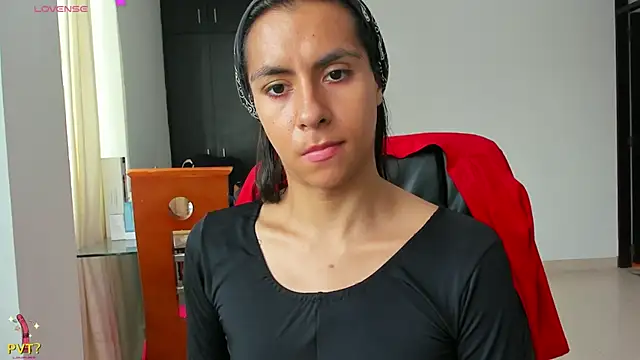 Kamilasalazar online show from 14, 2, 2025