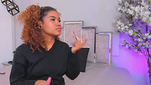 Snapshot of Isabellsmmith chatting on 25, 1, 2025 Isabellsmmith online show from 25, 1, 2025