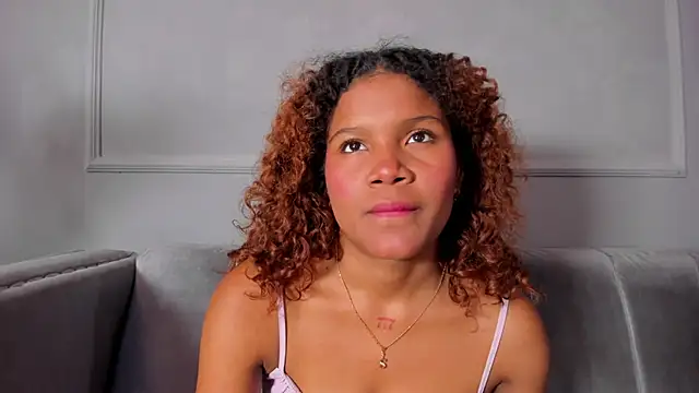 Snapshot of Isabellsmmith chatting on 7, 3, 2025 Isabellsmmith online show from 7, 3, 2025