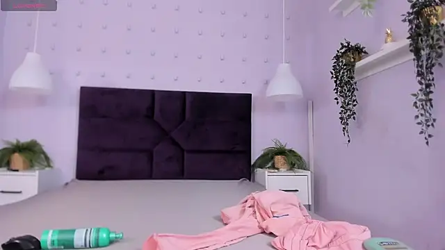 Isabellsmmith online show from 28, 11, 2025