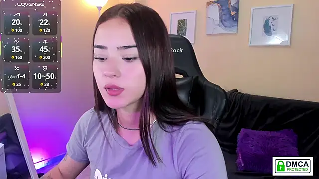 Snapshot of Veronica_isaza__ chatting on 2, 2, 2025 Veronica isaza online show from 2, 2, 2025