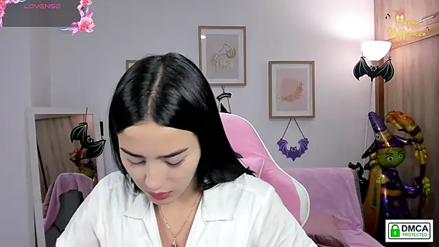 Snapshot of Veronica_isaza__ chatting on 6, 10, 2025 Veronica isaza online show from 6, 10, 2025