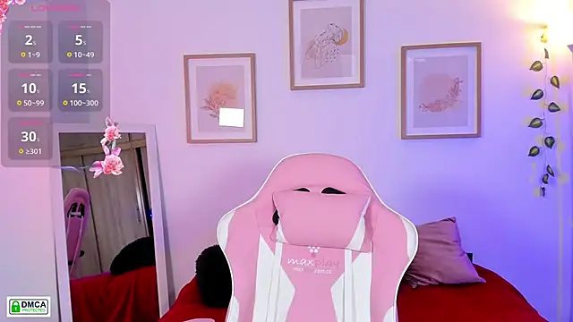 Snapshot of Veronica_isaza__ chatting on 12, 11, 2025 Veronica isaza online show from 12, 11, 2025