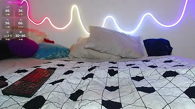 Snapshot of bobsexy08 chatting on 14, 11, 2025 bobsexy08 online show from 14, 11, 2025