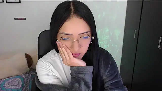 Suzanne abbey online show from 28, 11, 2025