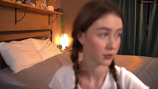 Snapshot of FairyFlutter chatting on 22, 1, 2025 FairyFlutter online show from 22, 1, 2025