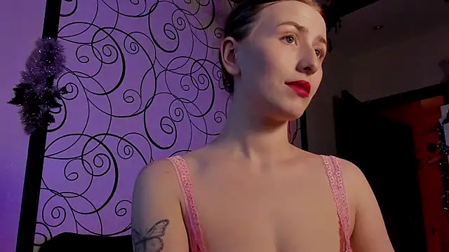 Emily April online show from 18, 12, 2024