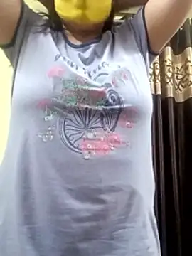 Snapshot of IndianAngle chatting on 7, 1, 2026 IndianAngle online show from 7, 1, 2026