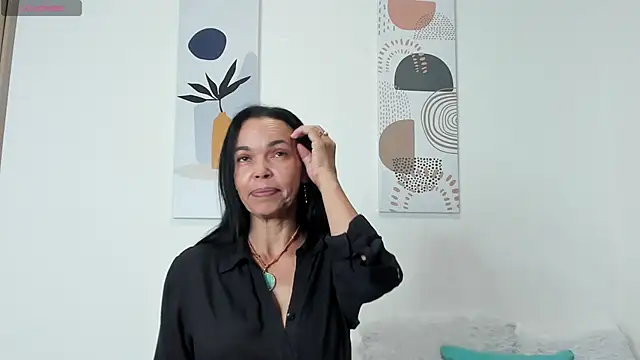 Evawalker  online show from 8, 2, 2025