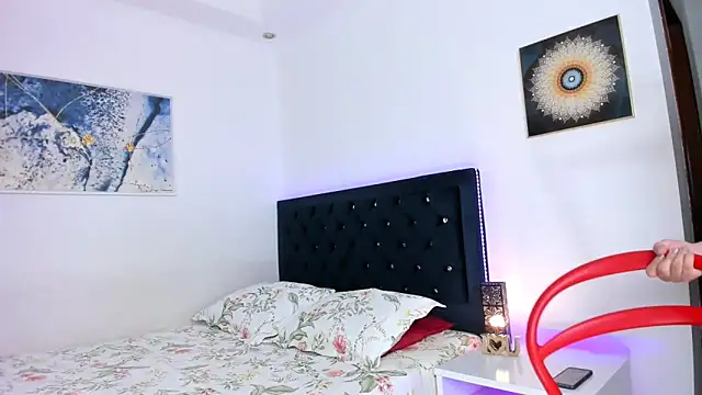 Snapshot of MissMaria chatting on 28, 1, 2025 MissMaria online show from 28, 1, 2025