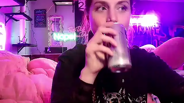 mirannacult online show from 3, 3, 2025