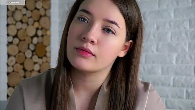 Snapshot of LowOncoming chatting on 3, 2, 2026 LowOncoming online show from 3, 2, 2026