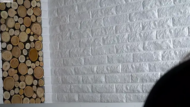 Snapshot of LowOncoming chatting on 28, 2, 2026 LowOncoming online show from 28, 2, 2026