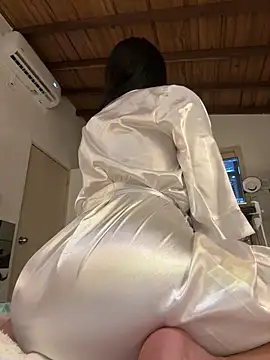  MadiLee  online show from 7, 3, 2025