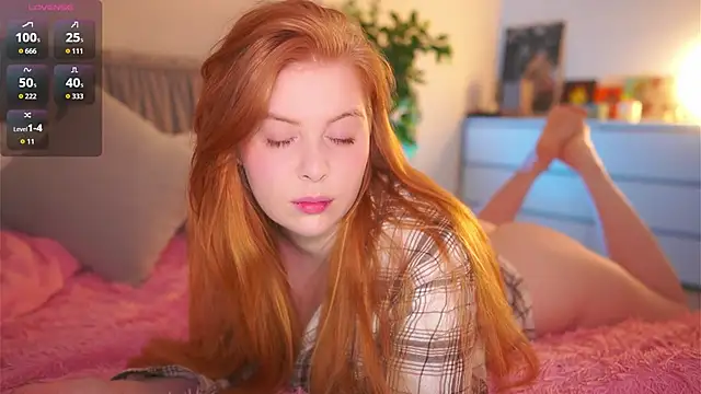 RedHotVixen0 online show from 2, 3, 2026