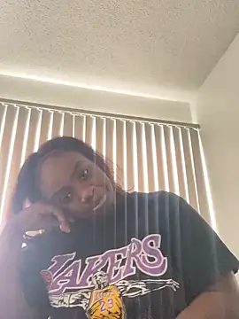 Snapshot of LillShayy chatting on 25, 9, 2025 LillShayy online show from 25, 9, 2025