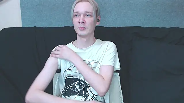Snapshot of qustci-couple chatting on 3, 3, 2025 qustci-couple online show from 3, 3, 2025