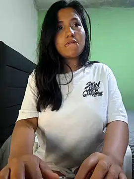 yuliparis online show from 5, 12, 2024