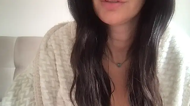 paolajonez online show from 5, 1, 2026