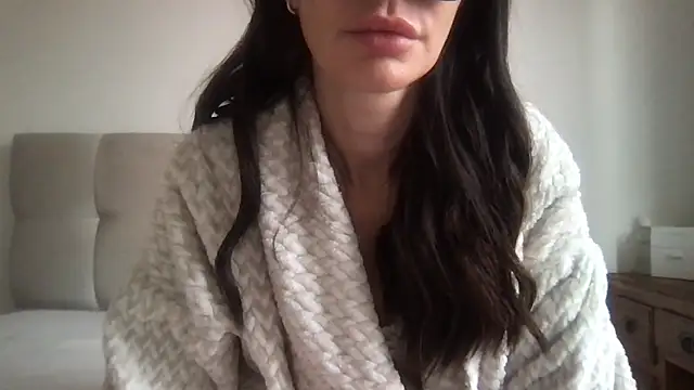 paolajonez online show from 7, 3, 2026